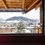 בקתה Alpine Chalet Near Zell Am See For 12